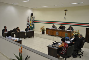 5ª Sessão Ordinária e 9ª Extraordinária da Câmara Municipal