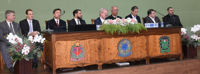 SESSÃO SOLENE DE ENTREGA DE TÍTULO DE CIDADÃO SANTARRITENSE HONORÁRIO